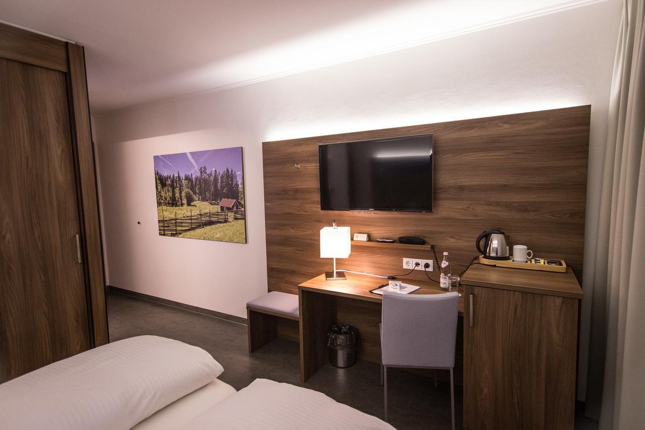 Hotel7Continents Neutraubling Buitenkant foto